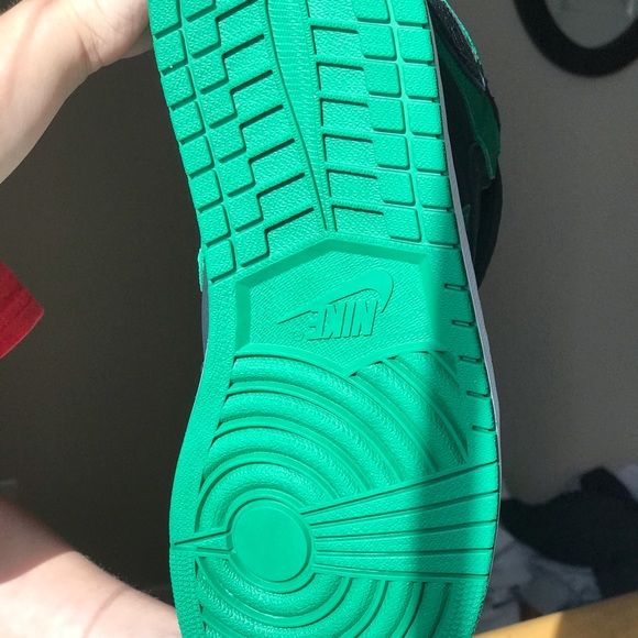 Air Jordan 1 High Pine Green - Picture 4 of 6